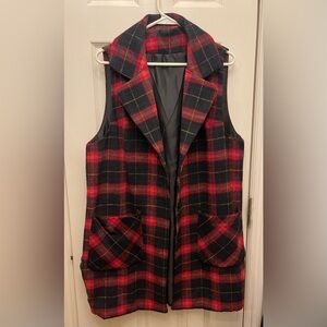 Plaid Sleeveless Vest - Red and Black